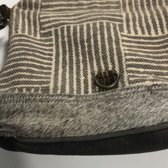 Myra - Picture 2 of 9